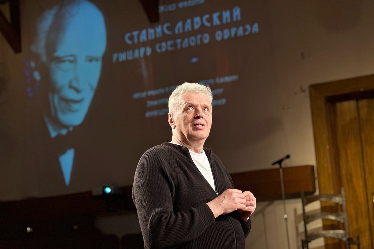 Фильм о Немировиче-Данченко в ночь искусств, в саду «Эрмитаж»