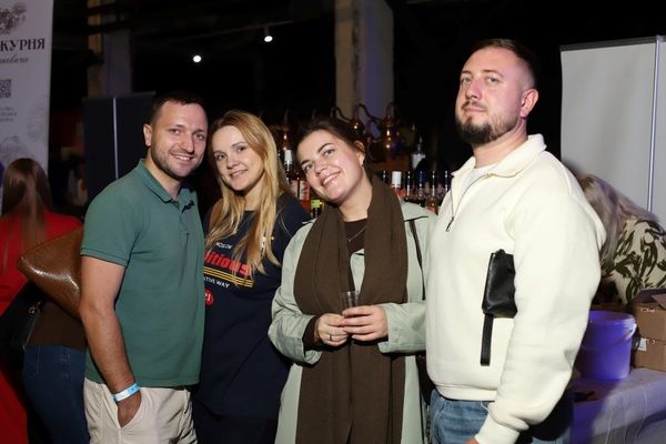 Настойки FEST: тысяча настоек, двадцать баров и казино, где ставят на ингредиенты, AG Loft, зал Grand