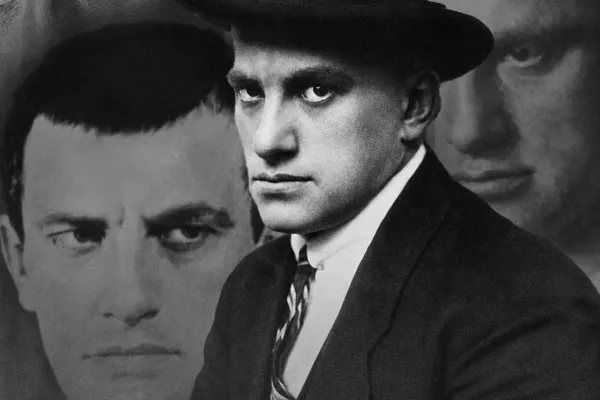 «Одиссея Маяковского» в «Прямой речи»: стихи и письма под живую музыку